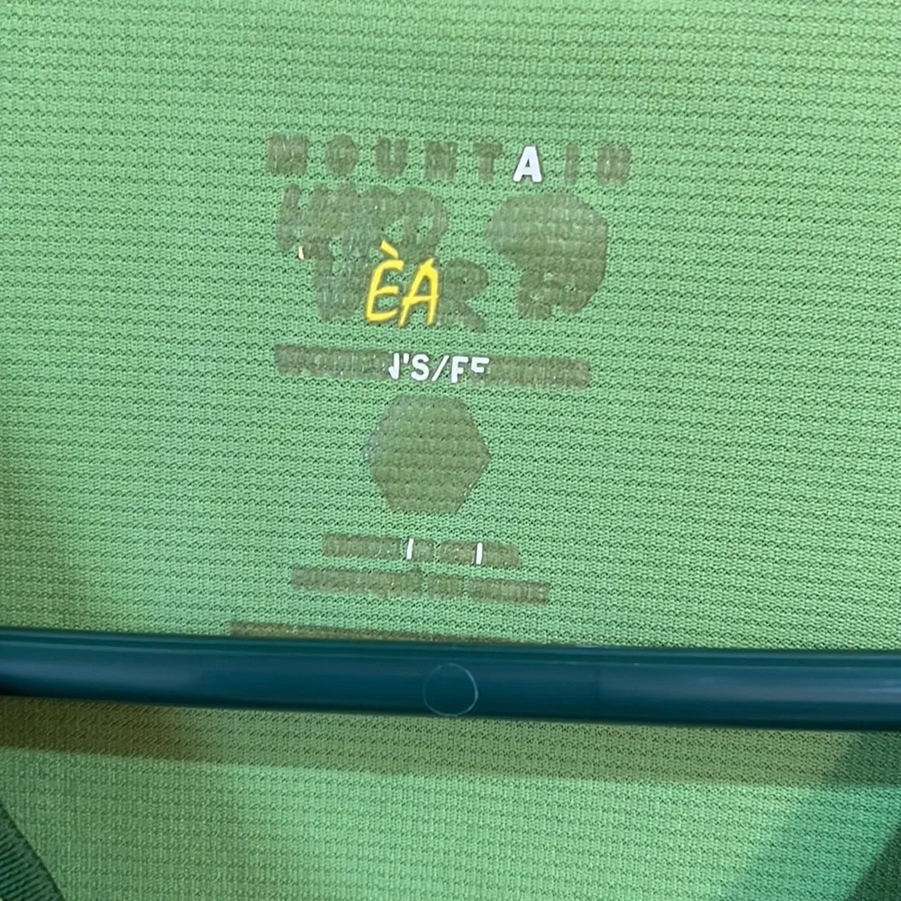 Mountain Hardwear women’s top size small - Picture 2 of 5